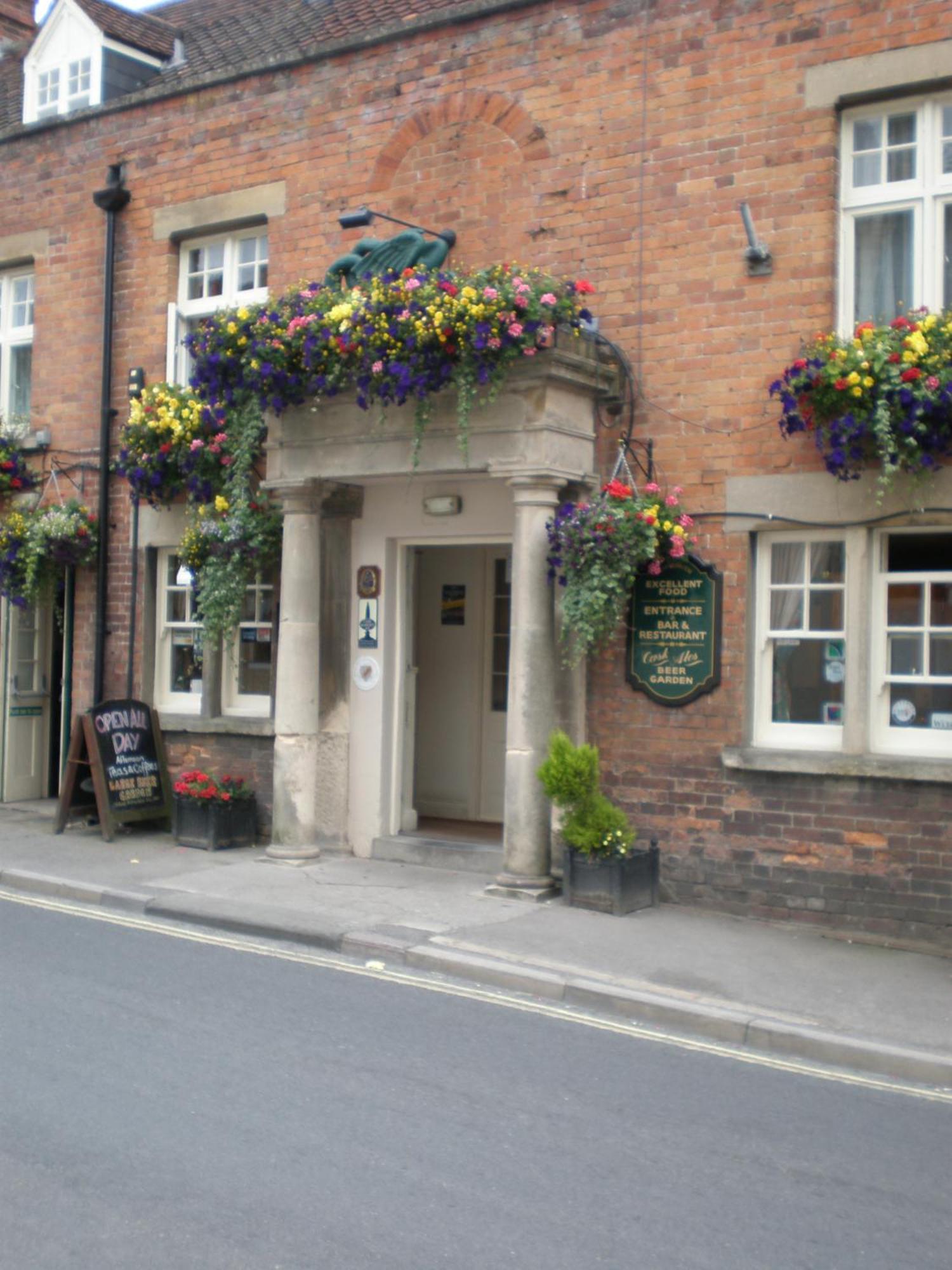 The Green Dragon Market Lavington Exterior photo